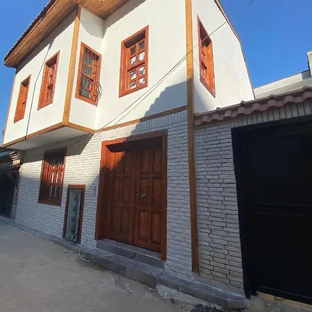 Apartamento Mariana Konak *